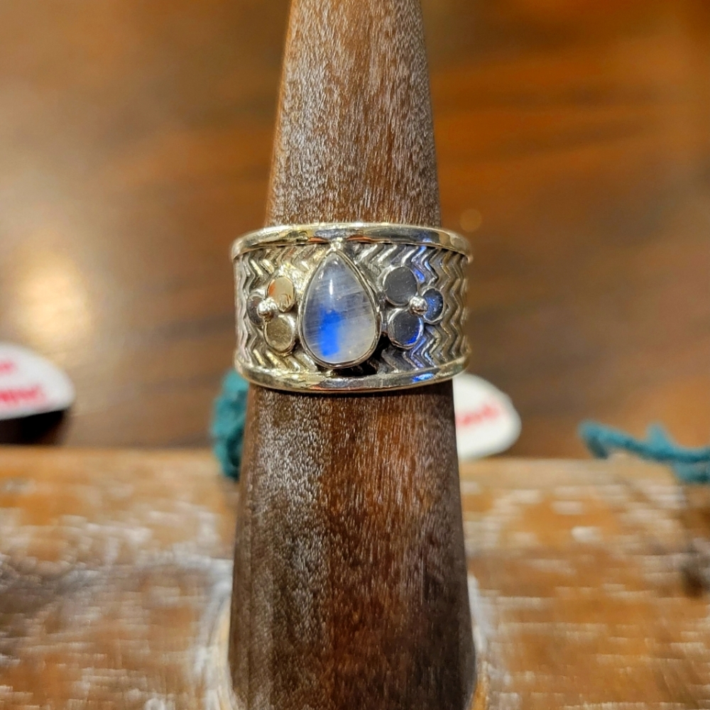Sterling Silver Moonstone ring